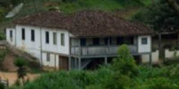 fazenda centenria em Cnego Joo Pio, Por Domingos Svio Soares