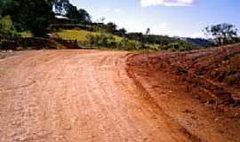 Crrego do Bom Jesus - Estrada-Foto:Carlos Zucareli Ren [Panoramio]