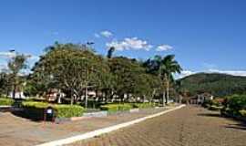 Couto de Magalhes de Minas - Praa-Foto:Fernando Bezerra [Panoramio]