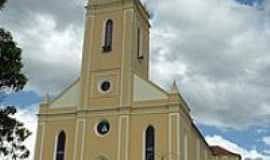 Desterro de Entre Rios - Igreja Matriz-Foto:montanha