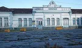 Divinpolis - Divinpolis-MG-Estao Ferroviria-Foto:Leonardo Figueiredo