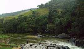 Dona Euzbia - Cachoeira do Funil