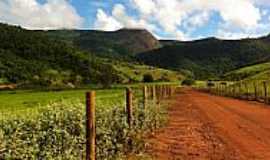 Dores de Guanhes - Dores de Guanhes-MG-Vista da Pedra da Caraa-Foto:Paulo R Peixoto