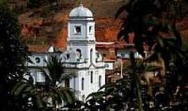 Entre Folhas - Igreja Catlica-Foto: Beth Martins [Panoramio]