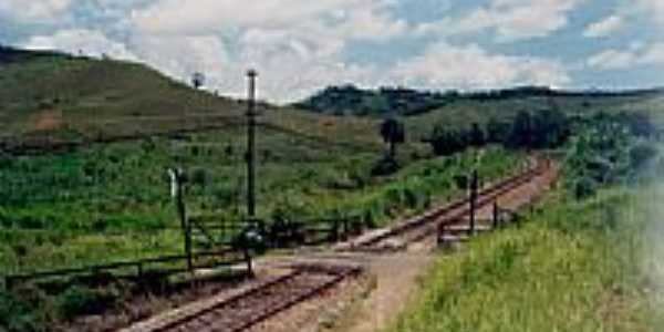 Porteira da Ferrovia-Foto:Casa de Trlei [Panoramio]