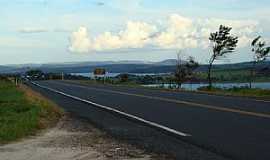 Furnas - Furnas-MG-Rodovia MG-050 ao lado do Lago de Furnas-Foto:Alexandre Bonacini