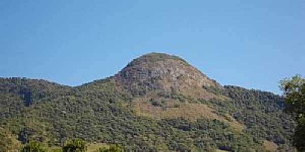 Pedra do Forno 10 Km de Gonalves - MG