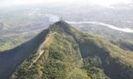 Governador Valadares - Pico da ibituruna, Por KNIA EPIFNIA