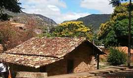 Gro Mogol - Gro Mogol-MG-Casa tpica,construo de pedra-Foto:Josue Marinho