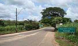 Guaxup - Entrada da cidade pela Rua Jeremias Zerbine-Foto:Alexandre Bonacini [Panoramio]