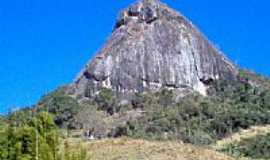 Heliodora - Pedra do  Sapo-Foto:Alessandro da Ponte  