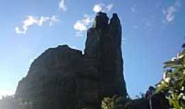 Igarap - Pedra Grande em Igarap-MG-Foto:igarapemg.