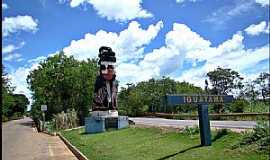 Iguatama - Iguatama-MG-Carranca Smbolo na entrada da cidade-Foto:Jeffersonsds