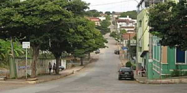 Iguatama-MG-Ruas da cidade-Foto:iguatamaempolitica.