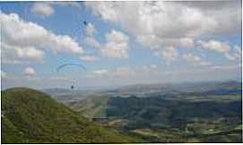 Ilicnea - vista panormica da serra da urtiga, Por lucinea santos siqueira