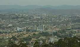 Itabira - Itabira-MG-Vista da cidade-Foto:renato weil