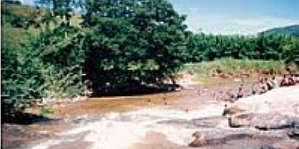 Cachoeira em Itajutiba-Foto:GIAN CARLO 1978