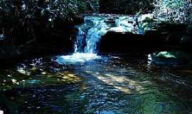 Itamarandiba - Itamarandiba-MG-Cachoeira no Parque Estadual da Serra Negra-Foto:PM.Itamarandiba.MG 