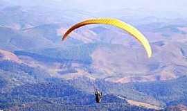 Itamarandiba - Itamarandiba-MG-Parapente no Parque Estadual da Serra Negra-Foto:PM.Itamarandiba.MG