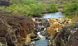 Itamb do Mato Dentro - Itamb do Mato Dentro-MG-Cachoeira da Serenata-Foto:chicotrekking.com.br