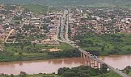 Itaobim - Ponte Rio Jequitinhonha e a cidade-Foto:PEDRO PAULO