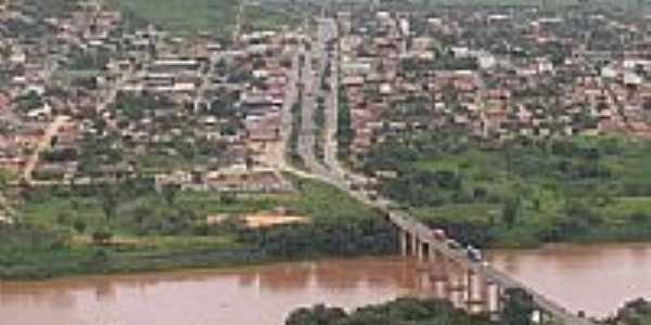 Ponte Rio Jequitinhonha e a cidade-Foto:PEDRO PAULO