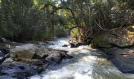 Itaverava - Cachoeira do Guarar - Itaverava/MG, Por Mila Moreira Ribeiro