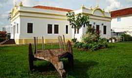 Ituiutaba - Museu Antropolgico em Ituiutaba-MG-Foto:Leandro Anthon