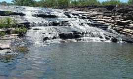 Jequita - Jequita-MG-Cascata no Rio Jequita-Foto:MuriloGeovani