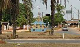 Luz - Luz-MG-Monumento do Rotary na entrada da cidade-Foto:Rogrio Santos Perei