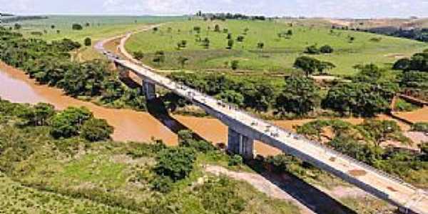 Ponte do Coqueiro sobre o Rio So Francisco