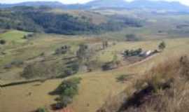Monte Santo de Minas - vista do alto 2 irmos, Por gisele menegasse ,campinas