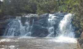 Morro do Ferro - Cachoeira da usina velha, Por Leonardo Augusto Azevedo