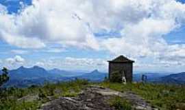 Mutum - Mutum-MG-Capelinha no Alto da Pedra Santa-Foto:Elpdio Justino de A