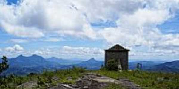 Mutum-MG-Capelinha no Alto da Pedra Santa-Foto:Elpdio Justino de A