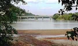 Naque - Ponte sobre o Rio Santo Antonio-Foto:tio gegeca 