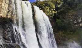 Nova Ponte - Cachoeira da Fumaa, Por Dieny Santos