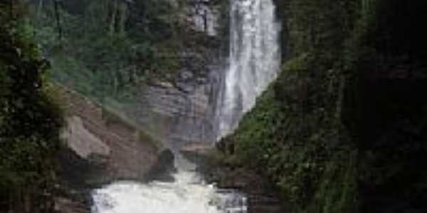 Cachoeira do Po de Angu foto Sander Victor de Paula