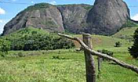 Ouro Verde de Minas - Ouro Verde de Minas-MG-Pedra do Mamute-Foto:JOTALU