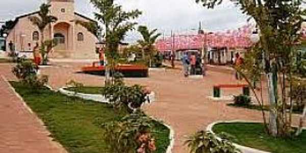 Padre Carvalho-MG-Praa e Igreja de N.Sra.Aparecida-Foto:pt.db-city.com 