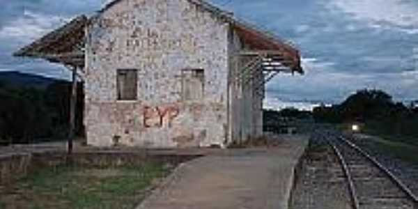 Pai Pedro, Catuti e Monte Azul - Estações 