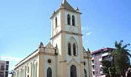 Papagaios - Igreja Matriz de So 
Sebastio foto por Vicente A. Queiroz