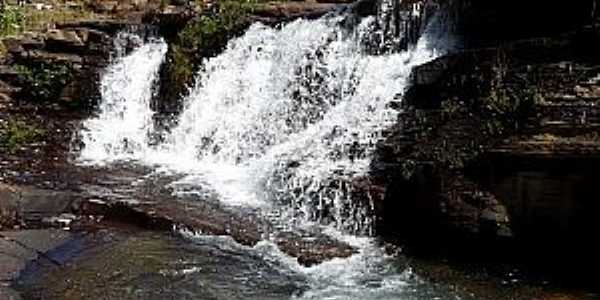 Paracatu-MG-Cachoeira do Ascnio,antiga barragem-Foto:Carlos Alberto Alves