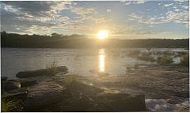 Pared�o de Minas - Por do Sol Rio do sono., Por Valdelice Marinho.