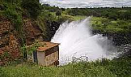 Anag - Vazo Restituda ao Rio Gavio- Barragem de Anag-BAHIA  por Ricardo Vinagre