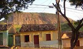 Pedra Azul - Pedra Azul-MG-Casinhas na Ladeira-Foto:paulomarcio