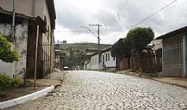 Piedade de Ponte Nova - Piedade de Ponte Nova-MG-Rua na entrada da cidade-Foto:ianobre