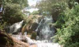 Piedade do Rio Grande - Cachoeira da Ventania, Por Daniel
