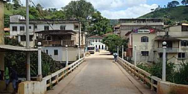 Piranga-MG-Ponte sobre o Rio Piranga-Foto:paulomarcio