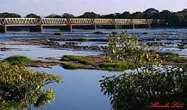 Pirapora - Pirapora-MG-Ponte Marechal Hermes e o Rio So Fracisco-Foto:Almacks luiz silva